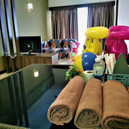 B - Lagoon Water Themepark Suite Melaka Town 외부 사진