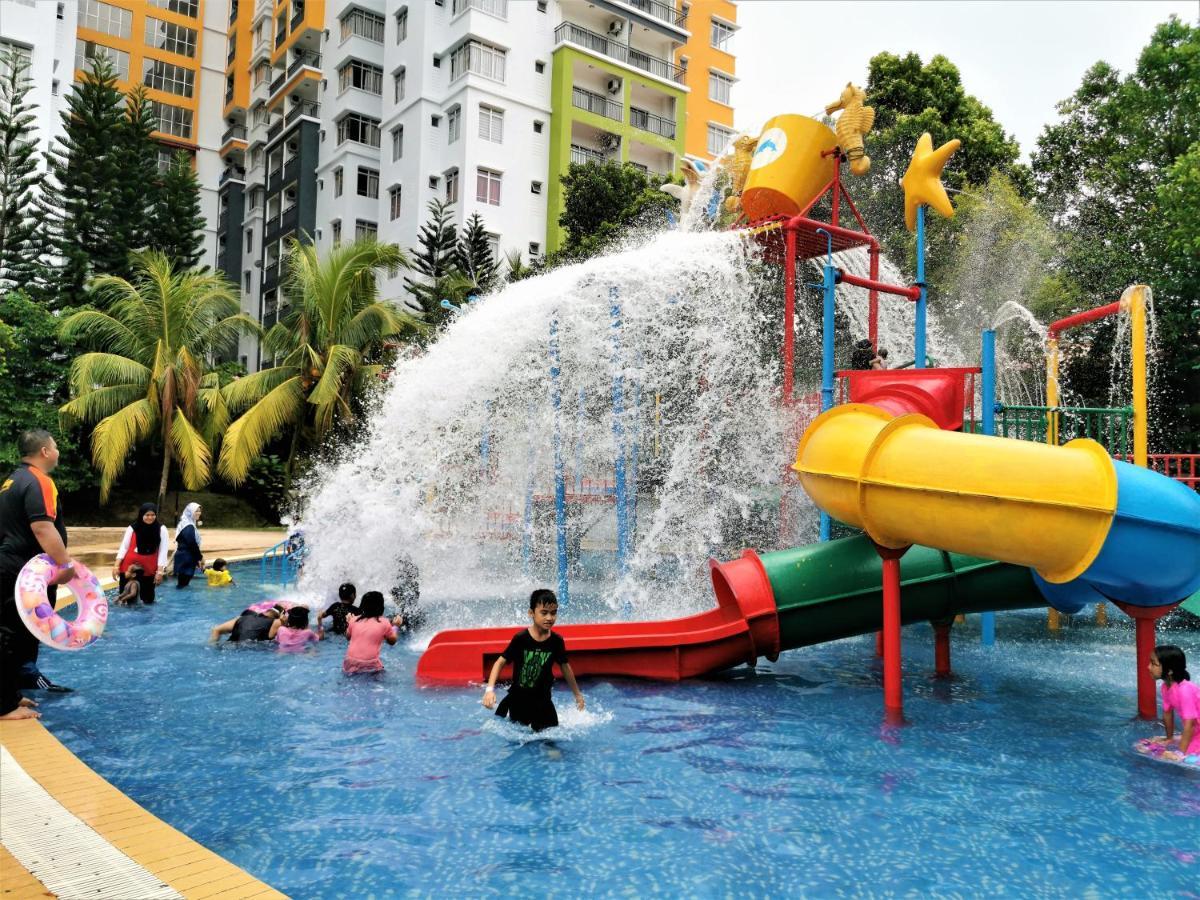 B - Lagoon Water Themepark Suite Melaka Town 외부 사진
