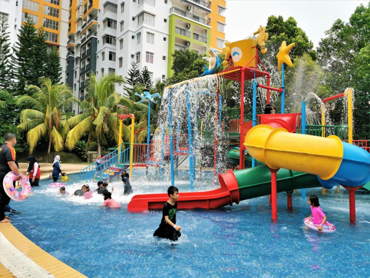 B - Lagoon Water Themepark Suite Melaka Town 외부 사진