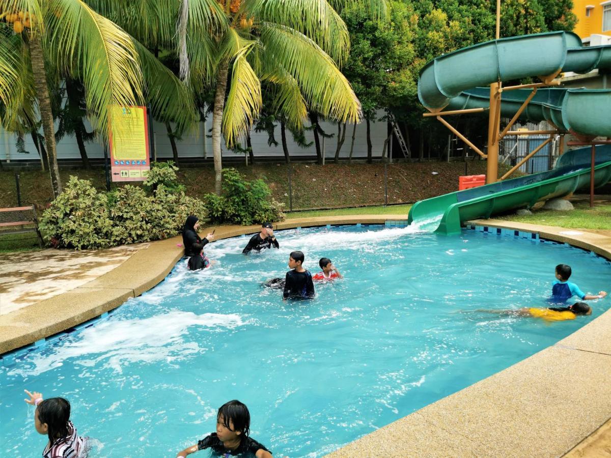 B - Lagoon Water Themepark Suite Melaka Town 외부 사진